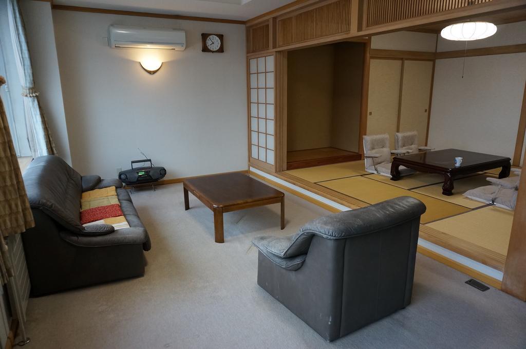 Otaru Ekimae Guest House Ito Exteriér fotografie